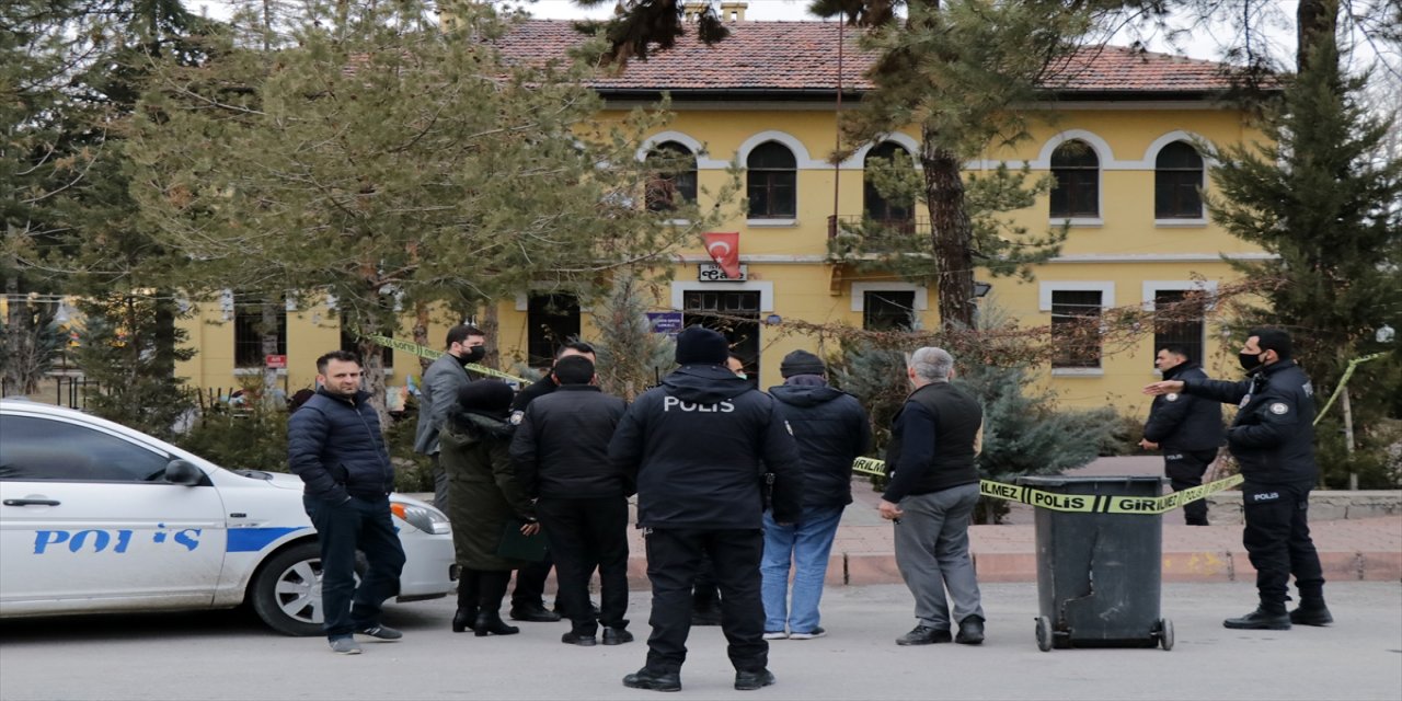 Kayseri'de bıçaklı kavgada amatör spor kulübü başkanı yaralandı