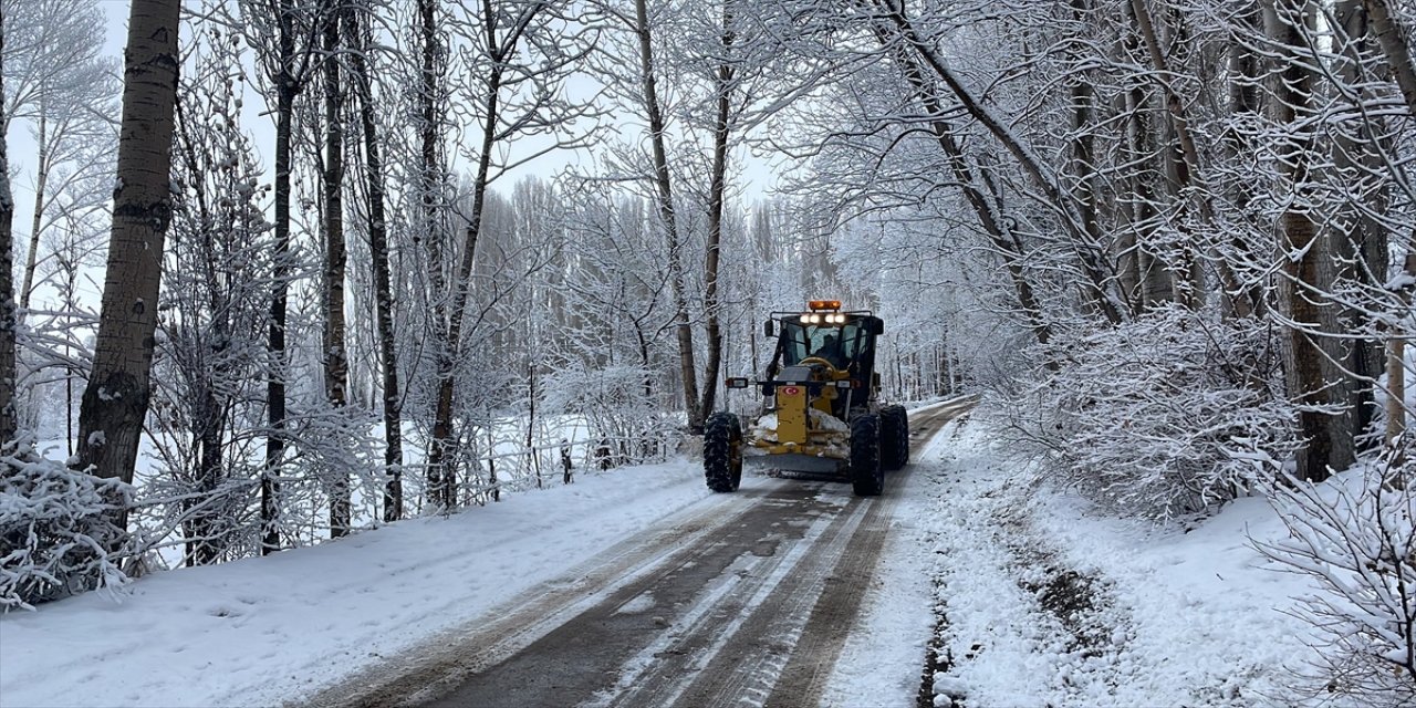 Kar Yağışı Konya’nın 15 ilçesinde Eğitimin uzaktan yapılmasına sebep oluyor