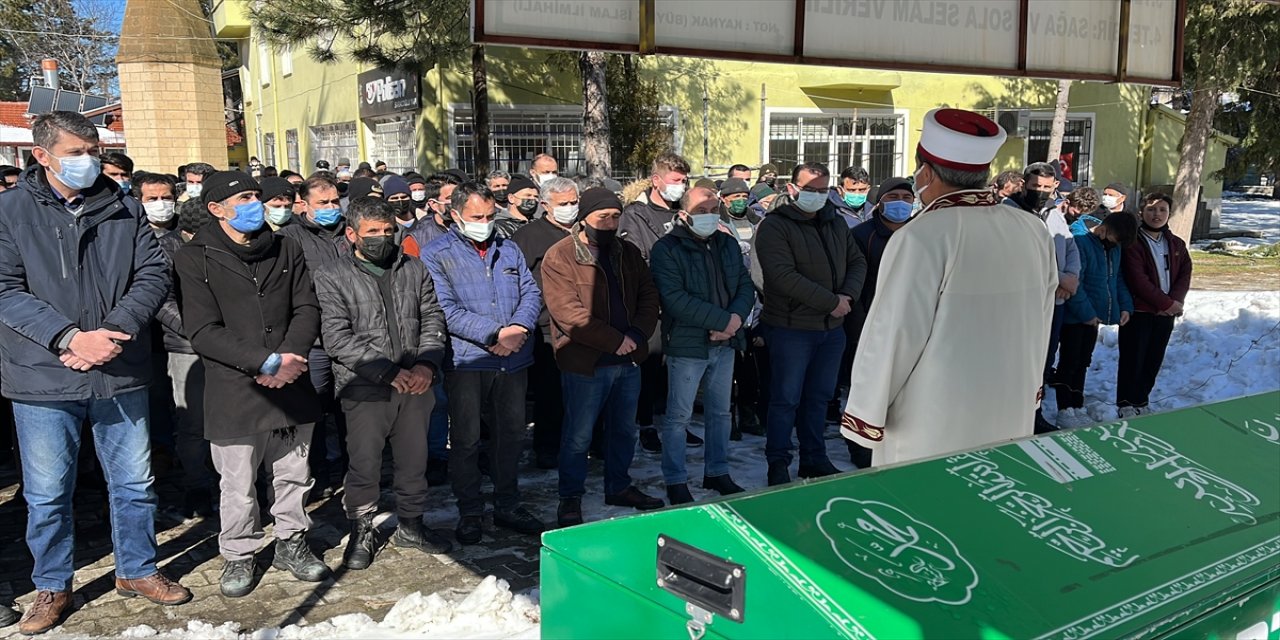 Isparta'da arazi anlaşmazlığı nedeniyle öldürülen kişi toprağa verildi