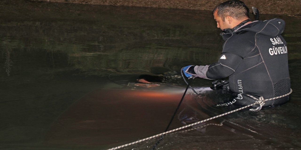 Muğla'da su kanalına düşen otomobilin sürücüsü hayatını kaybetti