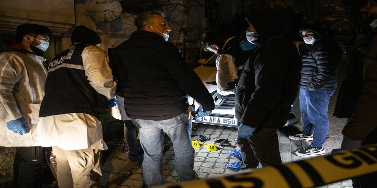 Bakırköy’de silahlı kavgada 4 kişi yaralandı 2 kişi gözaltına alındı