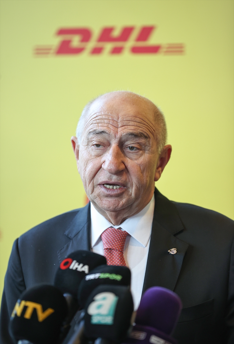 Türkiye Futbol Federasyonu Başkanı Nihat Özdemir görevinden istifa etti