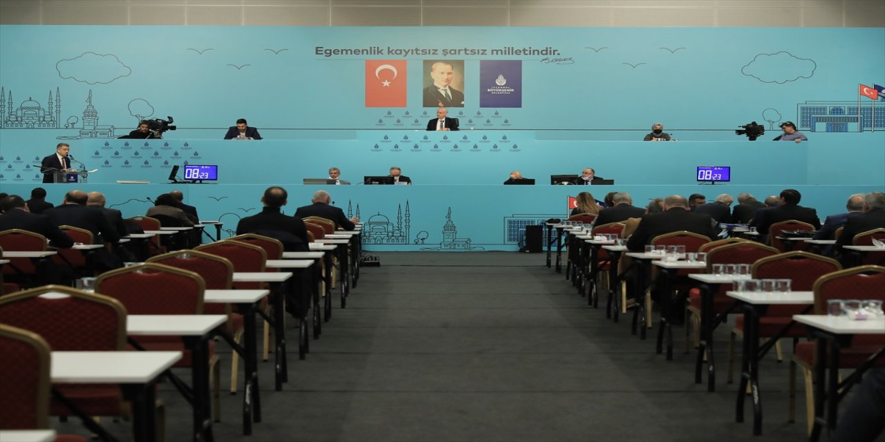 İBB Meclisi'nde İETT'nin 500 milyonluk iç borçlanma talebi onaylandı