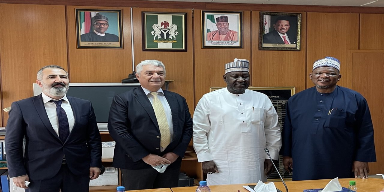 Türkiye'nin Abuja Büyükelçisi Bayraktar, Nijerya Enerji Bakanı Aliyu ile görüştü