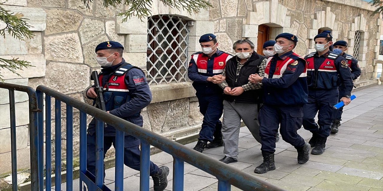 Kütahya'da 21 yıl önce öldürülen gencin babası tahliye edildi