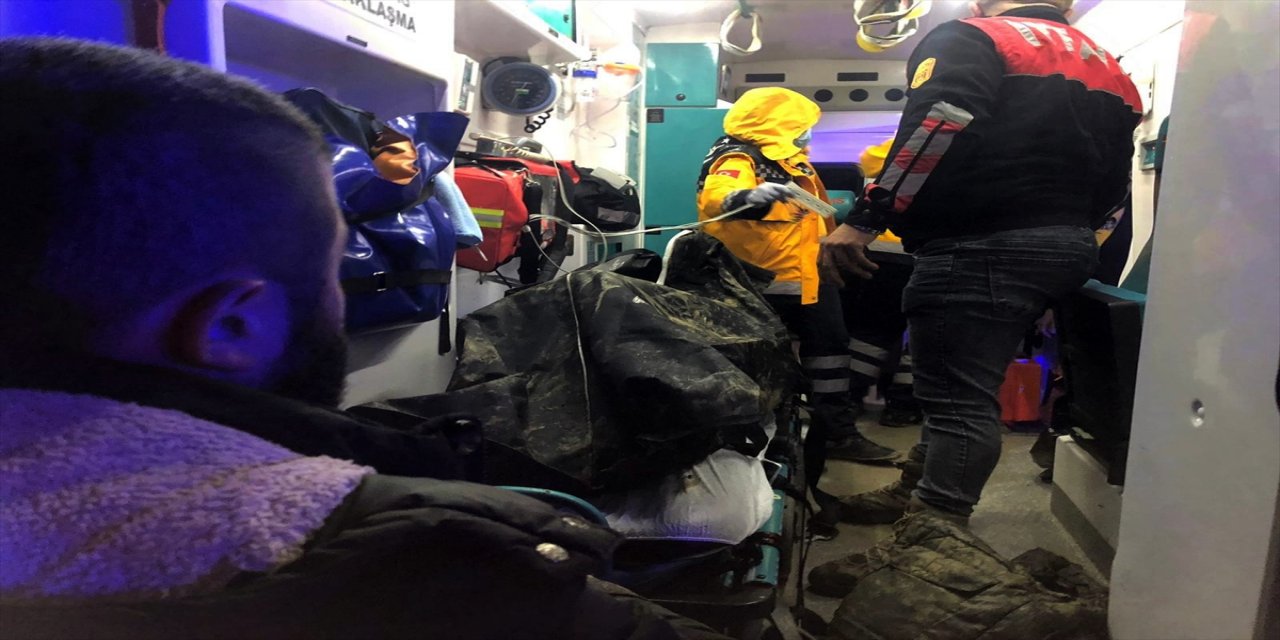 Sinop'ta otomobilin uçuruma devrilmesi sonucu 4 kişi öldü