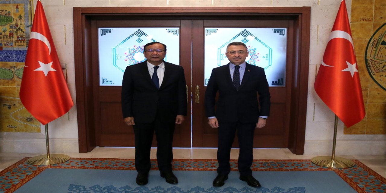 Cumhurbaşkanı Yardımcısı Oktay, Kamboçya Başbakan Yardımcısı Prak Sokhonn'u kabul etti