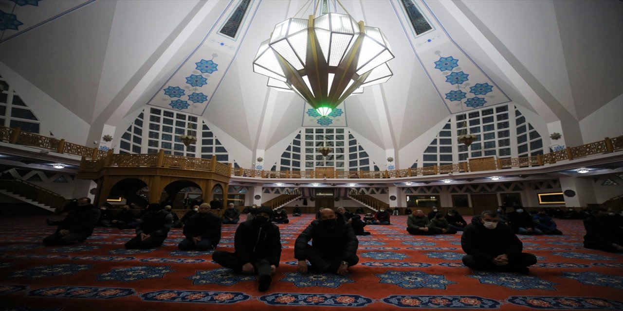 Karabük, Zonguldak, Düzce ve Kocaeli'de Miraç Kandili idrak edildi