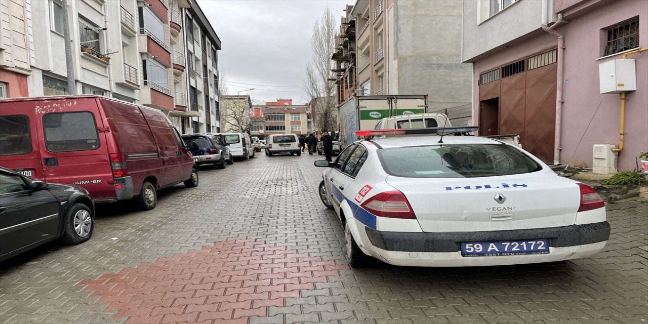 Tekirdağ'da boşanma aşamasındaki eşini bıçakla yaralayan kişi tutuklandı