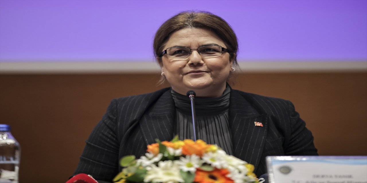 Aile ve Sosyal Hizmetler Bakanı Yanık Ankara Üniversiteli gençlerle buluştu