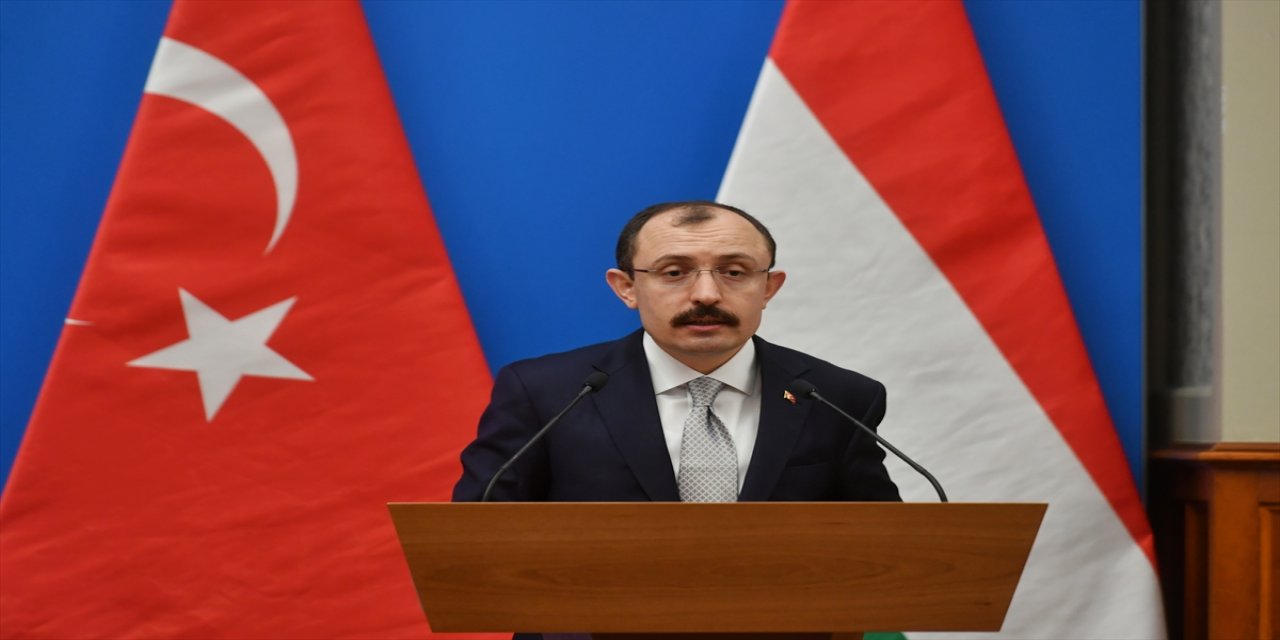 Ticaret Bakanı Mehmet Muş, Macar büyükelçilere hitap etti