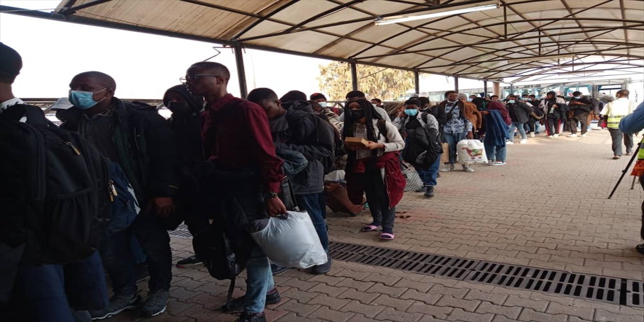 Nijerya'da silahlı çetelerin rehin aldığı 76 kişi kurtarıldı