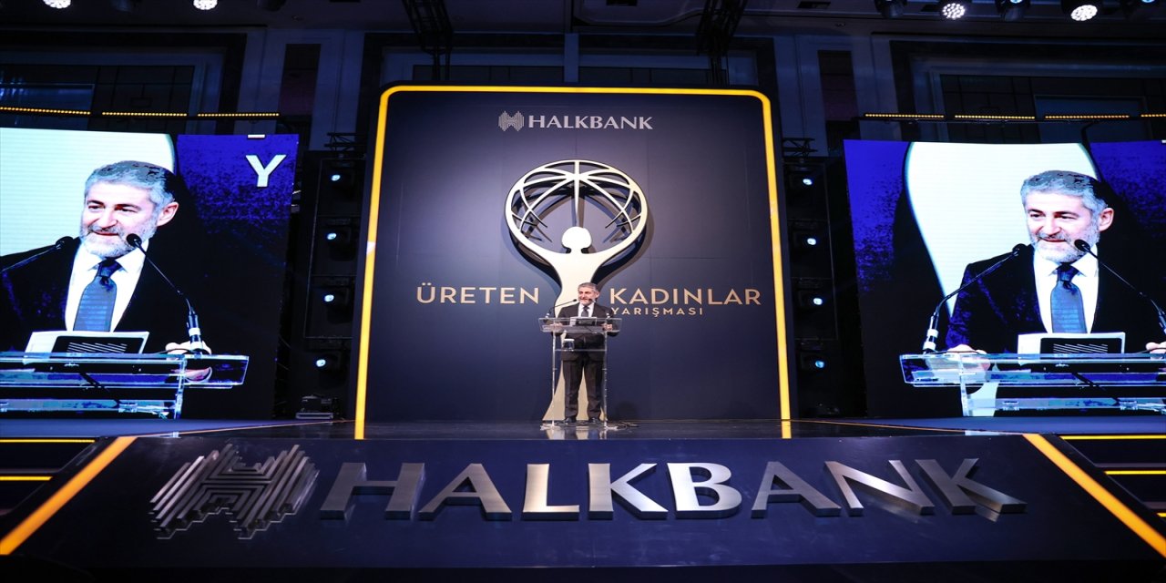 Bakan Nebati, Halkbank Üreten Kadınlar Yarışması Ödül Töreni'nde konuştu