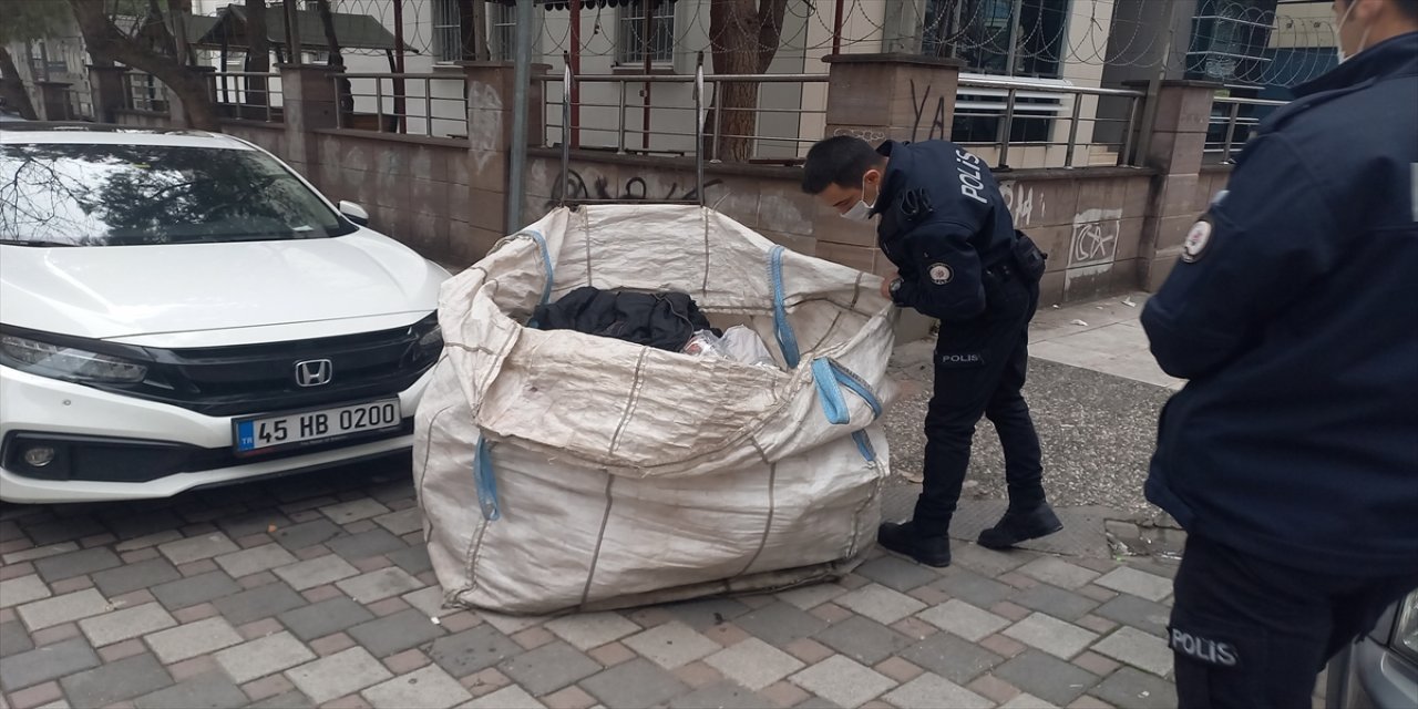 Manisa'da çıkan bıçaklı kavgada 2 yabancı uyruklu yaralandı