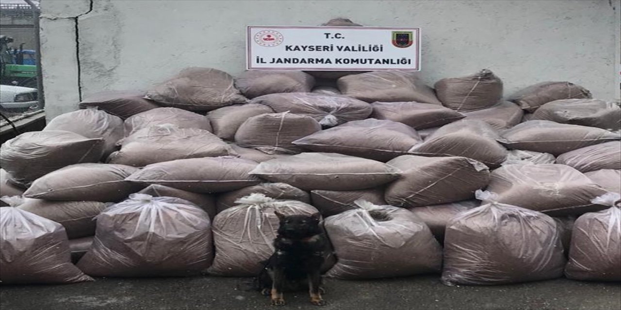 Kayseri'de yaklaşık 3,5 ton kaçak tütün ele geçirildi