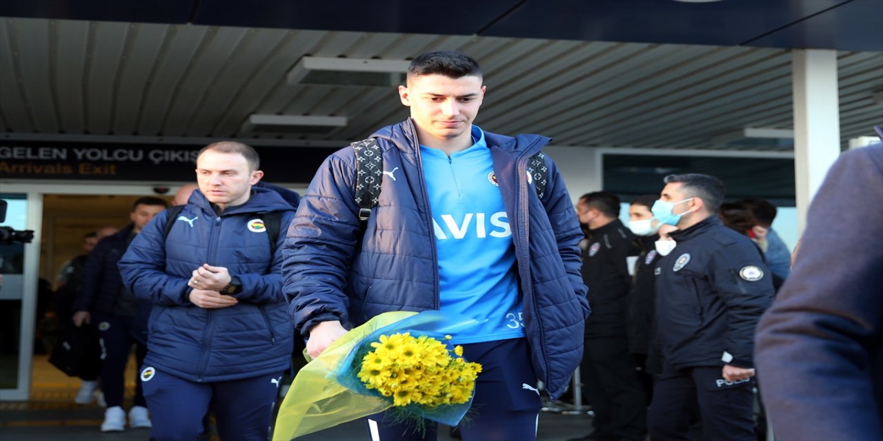 Fenerbahçe kafilesi Alanya'ya geldi