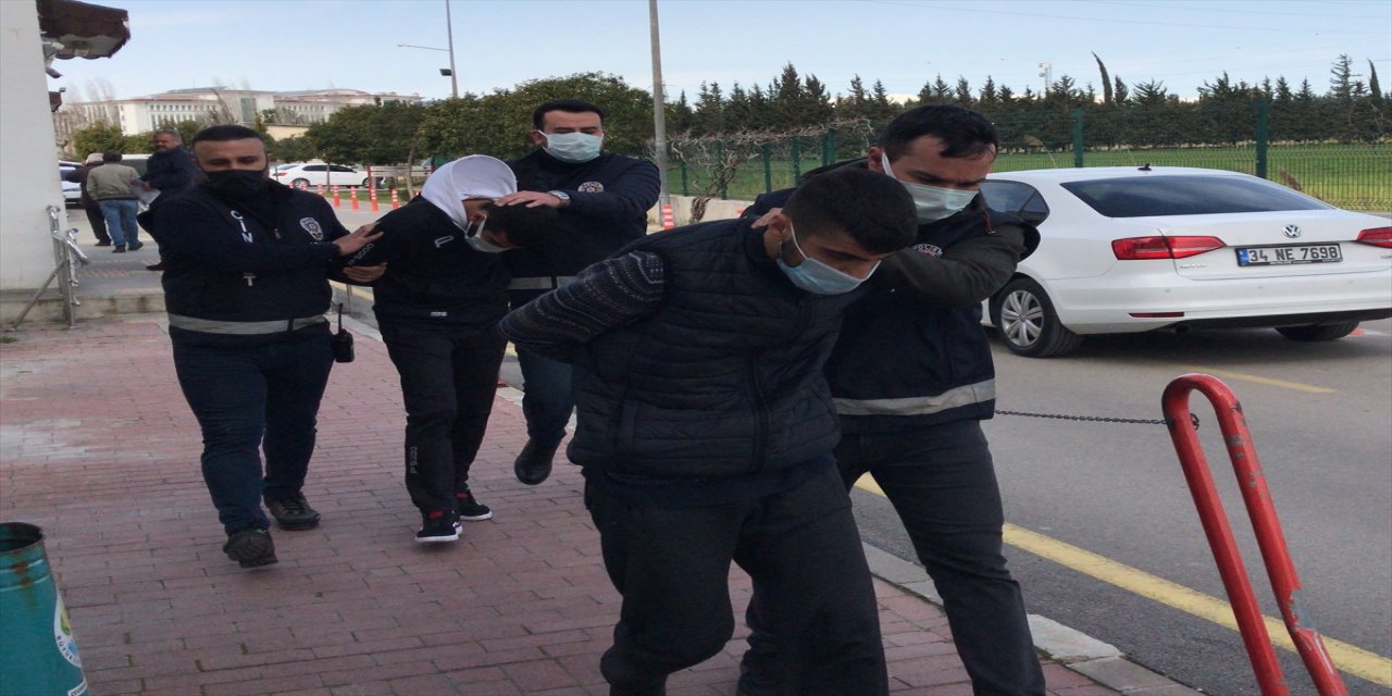 Adana'da pompalı tüfekle vurulan kişi öldü