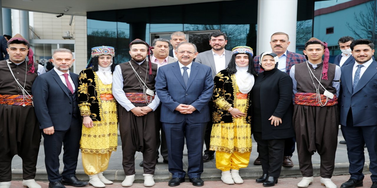 AK Parti Genel Başkan Yardımcısı Özhaseki, Diyarbakır'da temaslarda bulundu