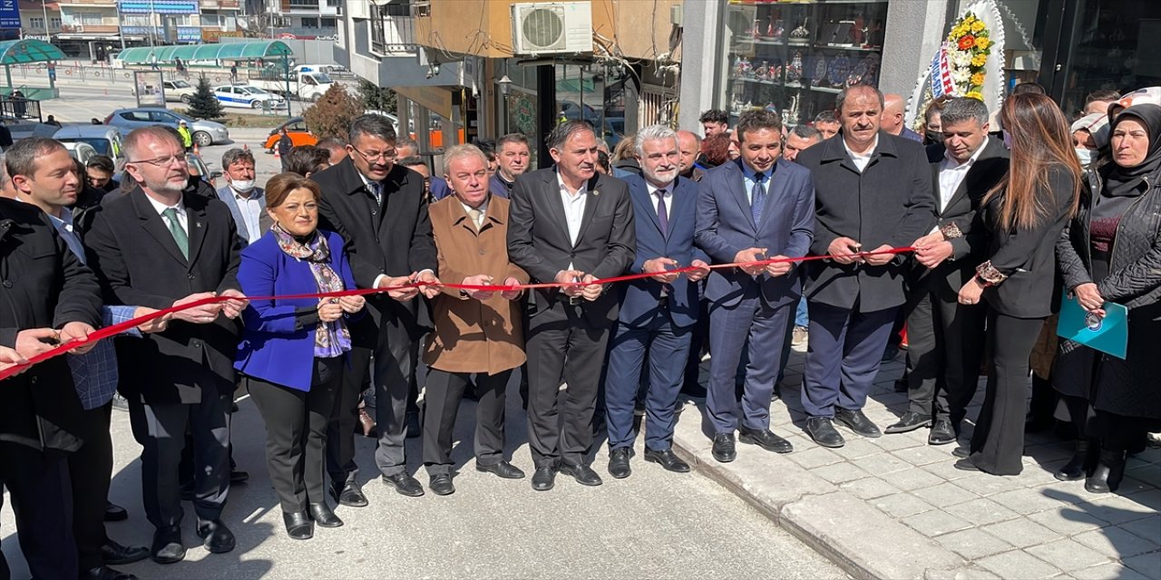 Sağlık-Sen Genel Başkanı Durmuş, Kütahya'da sendika binası açılışına katıldı: