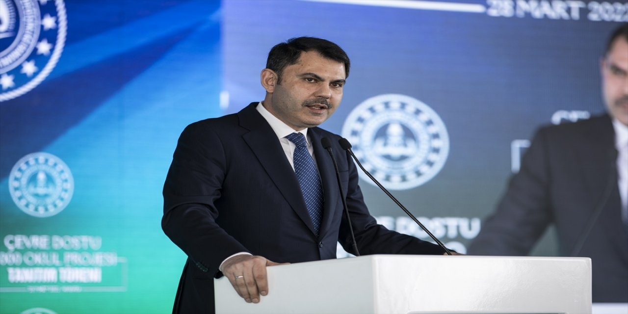 Milli Eğitim Bakanı Özer "Çevre Dostu Bin Okul Projesi"nin tanıtımına katıldı