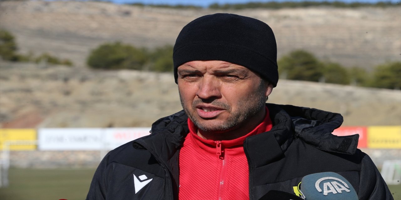 Yeni Malatyaspor Teknik Direktörü Arslan'dan takıma katılmayan oyunculara sitem