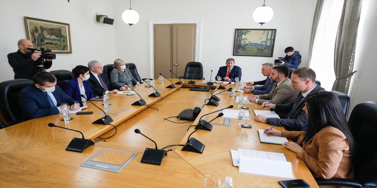 Bosnalı Bakan Kosarac, Türkiye’nin Saraybosna Büyükelçisi Girgin ile görüştü