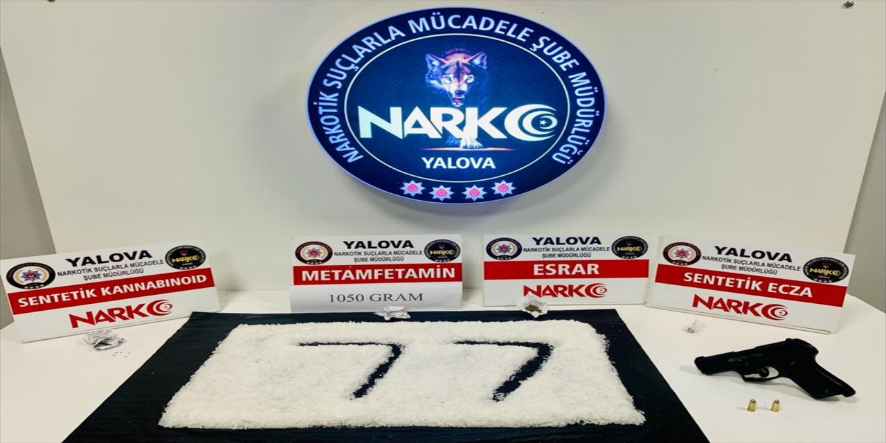 Yalova'da "dur" ihtarına uymayan sürücü uyuşturucuyla yakalandı