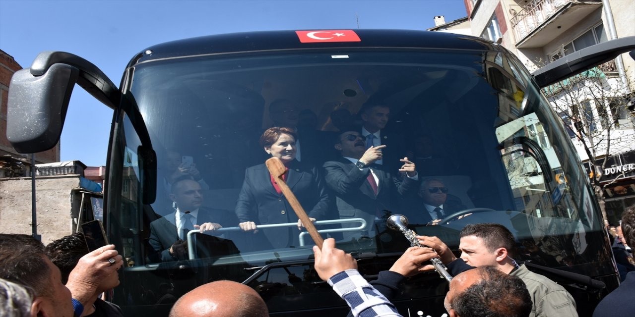 İYİ Parti Genel Başkanı Akşener, İnegöl ve Yenişehir ilçe ziyaretlerinde konuştu