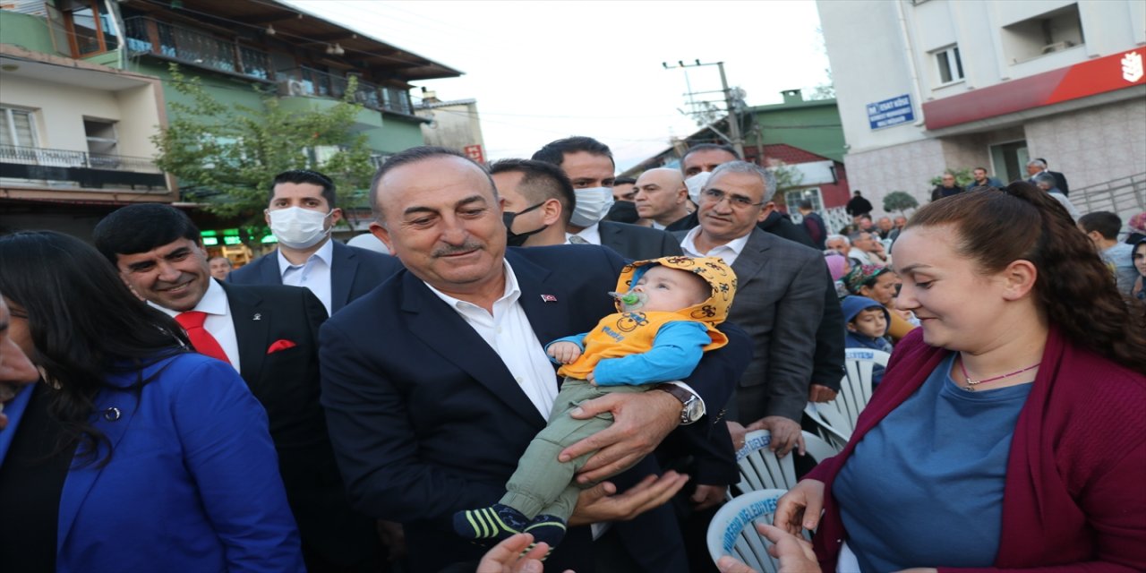 Dışişleri Bakanı Çavuşoğlu Adana'da iftar programında konuştu