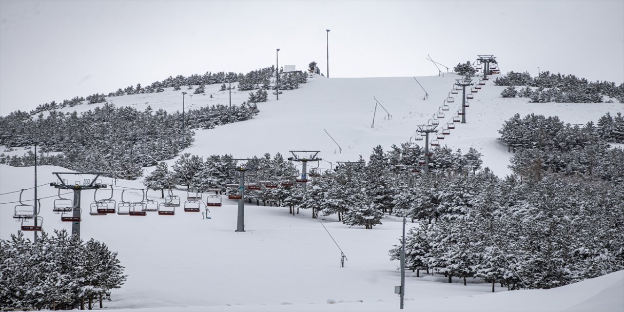 Palandöken ve Konaklı'da kayak sezonu kapandı