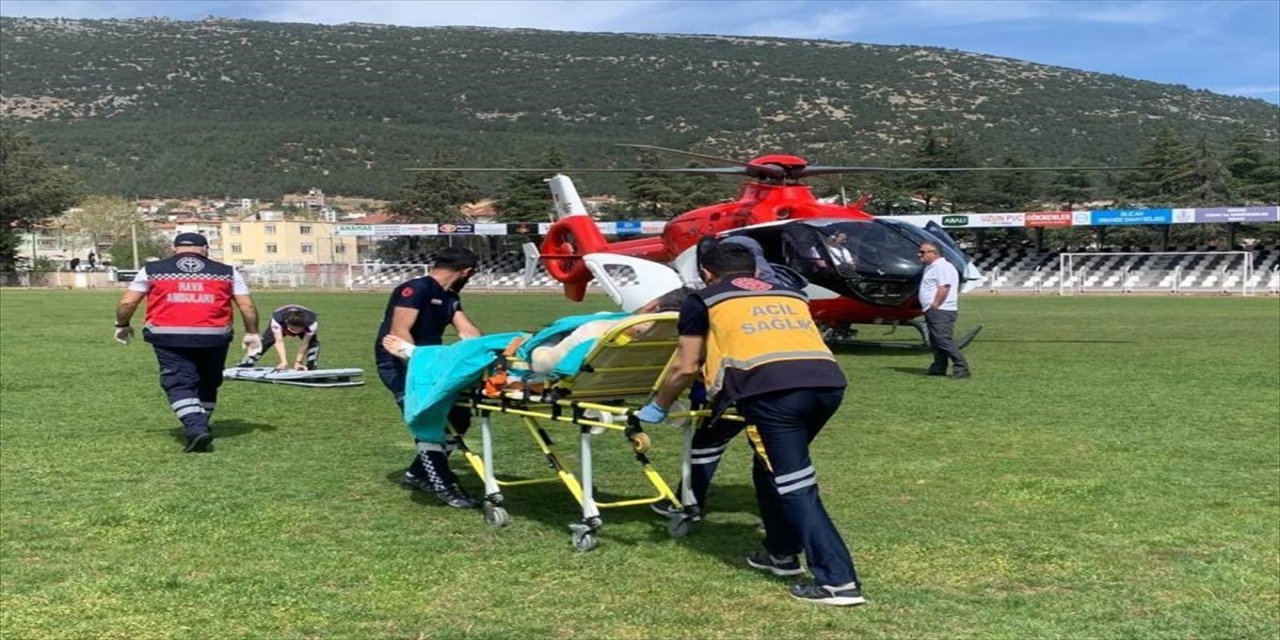 Burdur'da elektrik akımına kapılan kişi ambulans helikopterle hastaneye ulaştırıldı