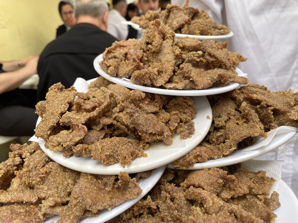 Edirne'nin meşhur tava ciğerinde bayram sırası