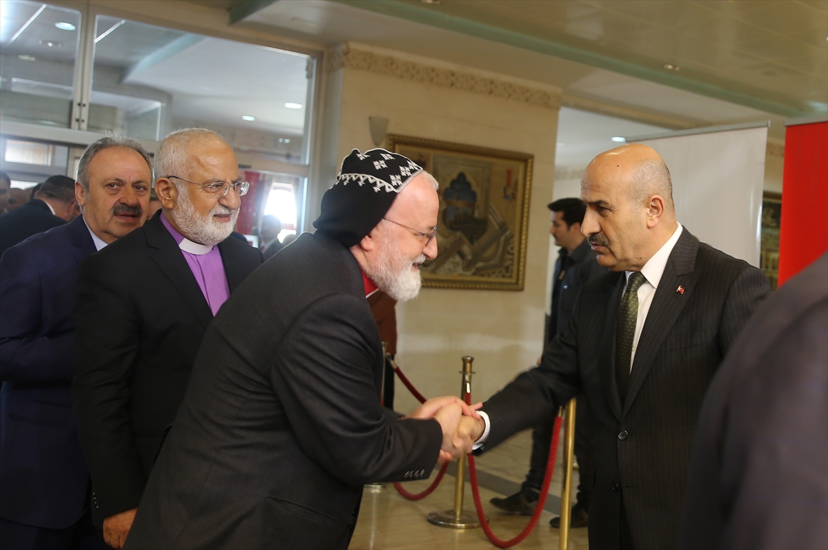Mardin'de bayramlaşma programına Süryaniler de katıldı
