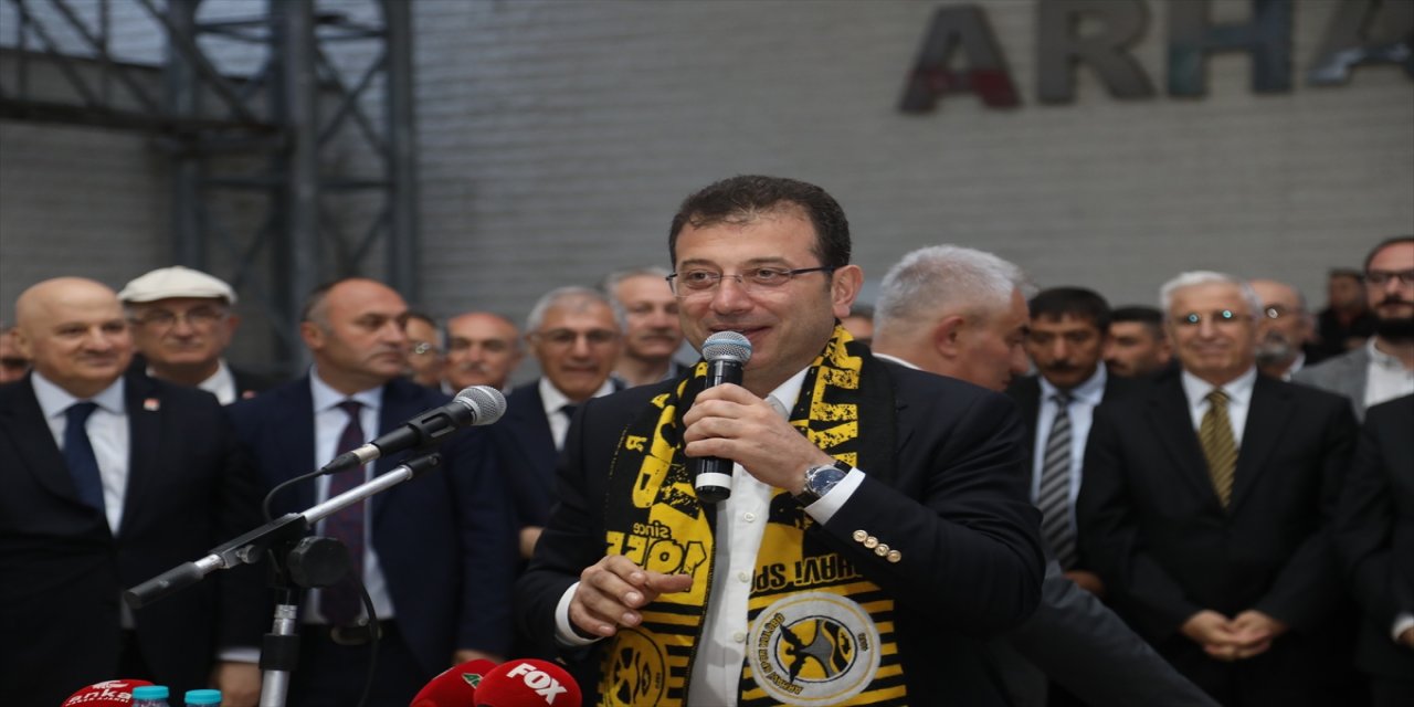 İmamoğlu, Artvin' de vatandaşla bayramlaştı.