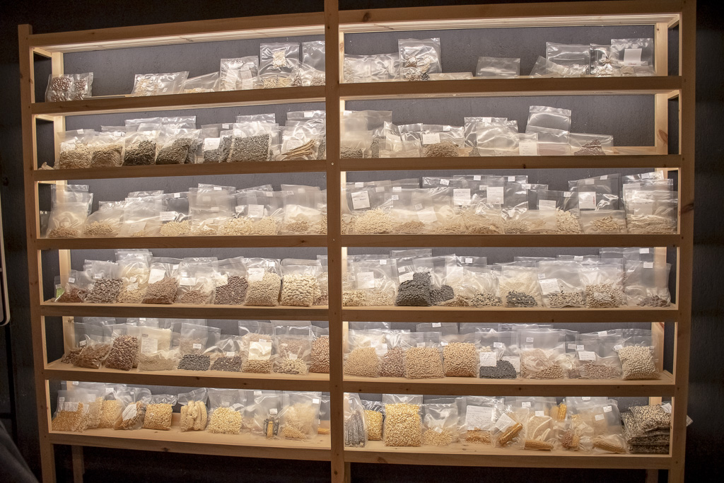 424 Çeşit Atalık Tohum Saklanıyor