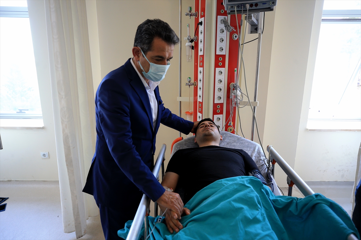 Kırklareli'nde askeri araçla otomobil çarpıştı, bir kişi öldü, 9 kişi yaralandı