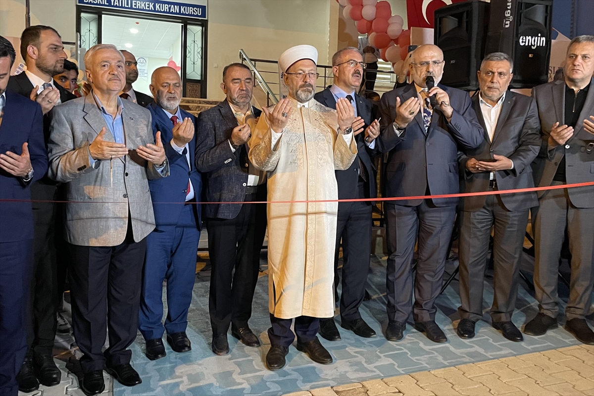 Diyanet İşleri Başkanı Erbaş, Elazığ'da Kur'an Kursu açılışında konuştu: