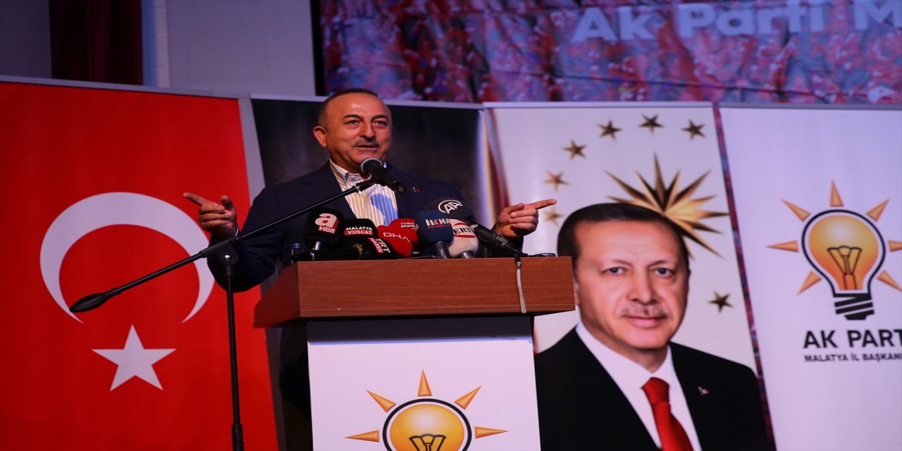 Bakan Çavuşoğlu, AK Parti Malatya Genişletilmiş İl Danışma Meclisi'nde konuştu