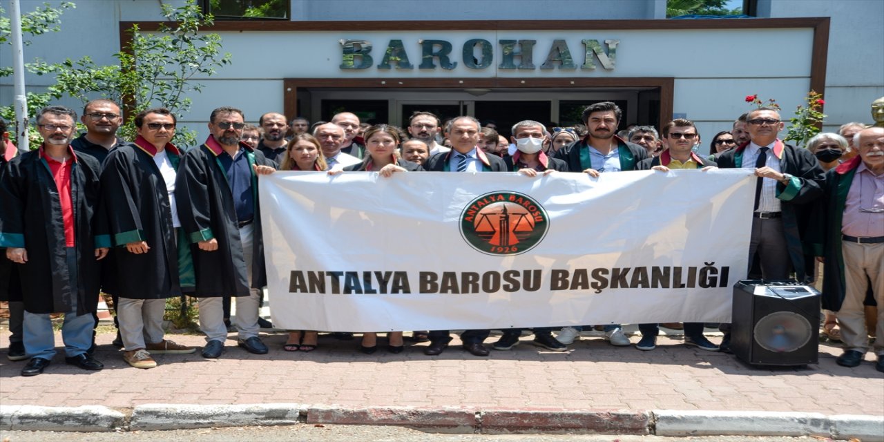 Avukat Servet Bakırtaş'ın öldürülmesi Antalya, Burdur ve Isparta'da protesto edildi
