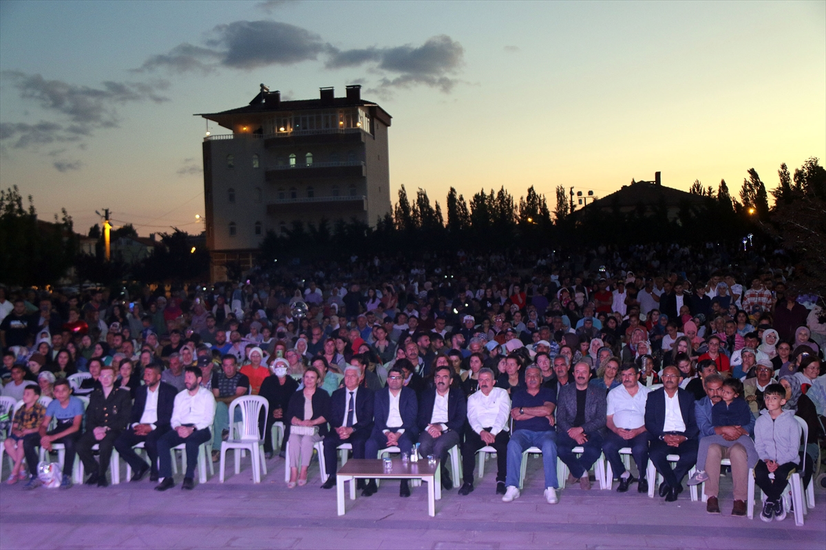 4. Aşık Veysel Emlek Aşıkları Festivali Sivas'ta sona erdi