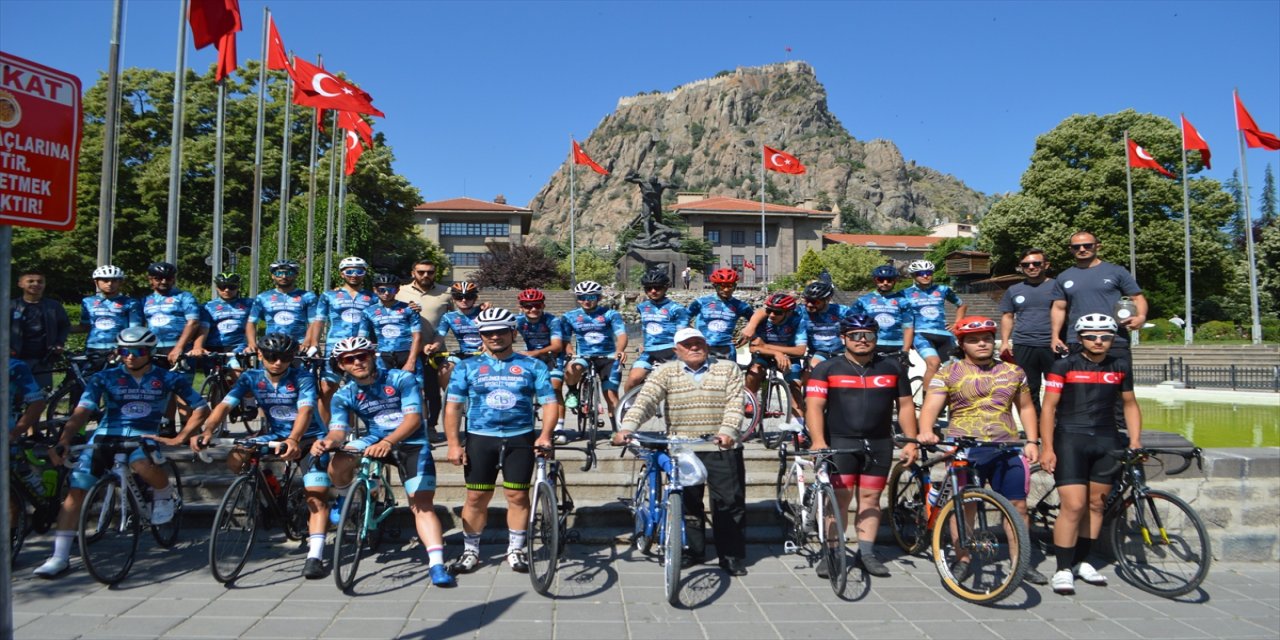 Ömer Halisdemir Bisiklet Turu devam ediyor.