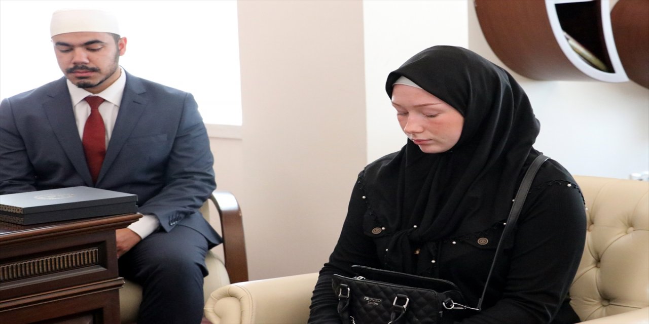 Alman vatandaşı Fabienne, Gaziantep'te Müslüman oldu