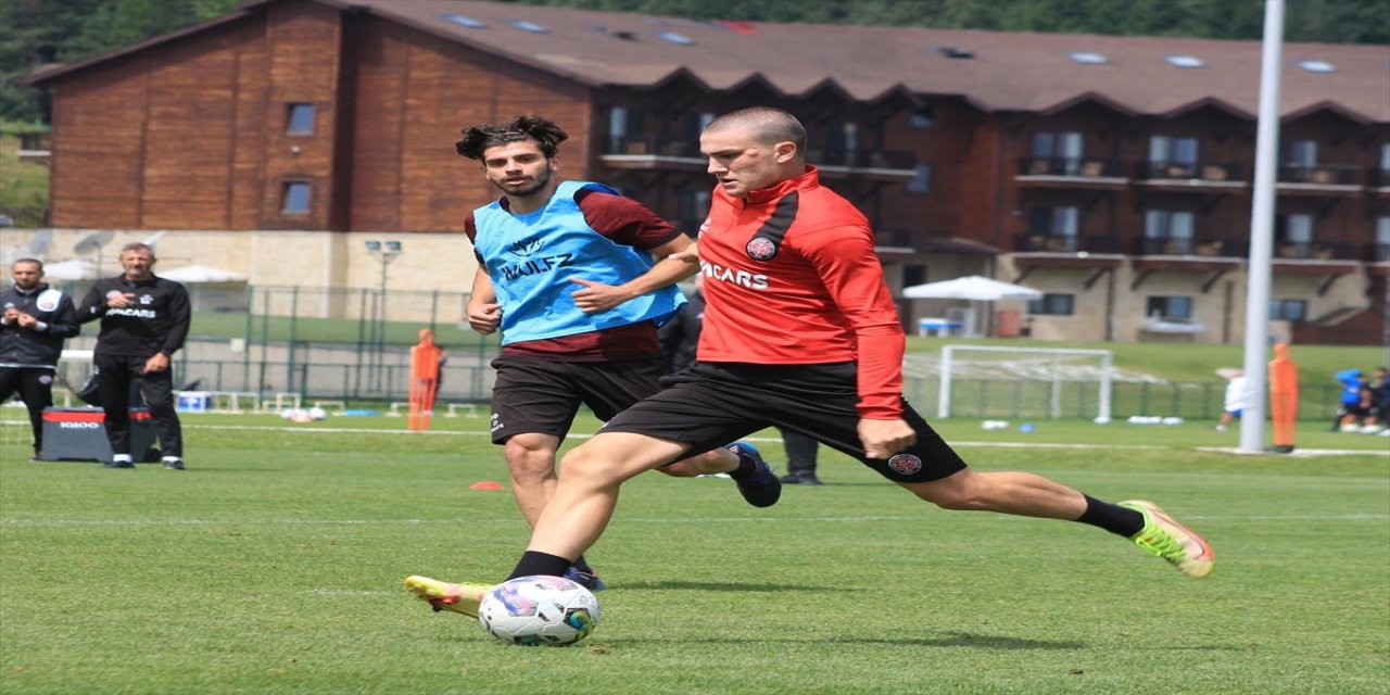 Fatih Karagümrük, Topuk Yaylası tesislerinde hazırlıklarına devam ediyor.