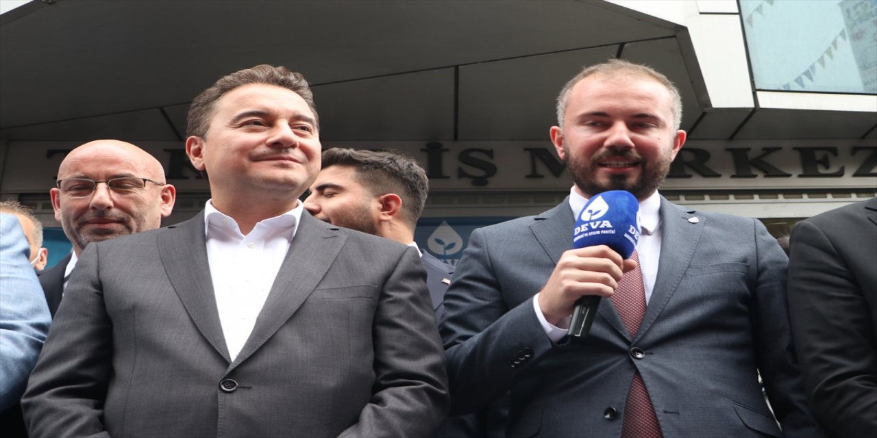 DEVA Partisi Genel Başkanı Babacan, Trabzon'da basın toplantısı düzenledi