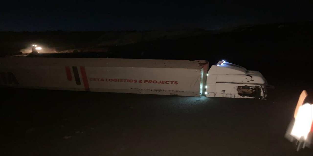 Atık su tesisindeki arıza nedeniyle TAG Otoyolu'nda ulaşım aksadı