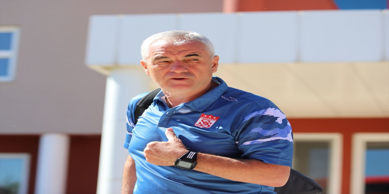 Sivasspor'un yarın Trabzonspor ile oynayacağı maçın kamp kadrosu belli oldu