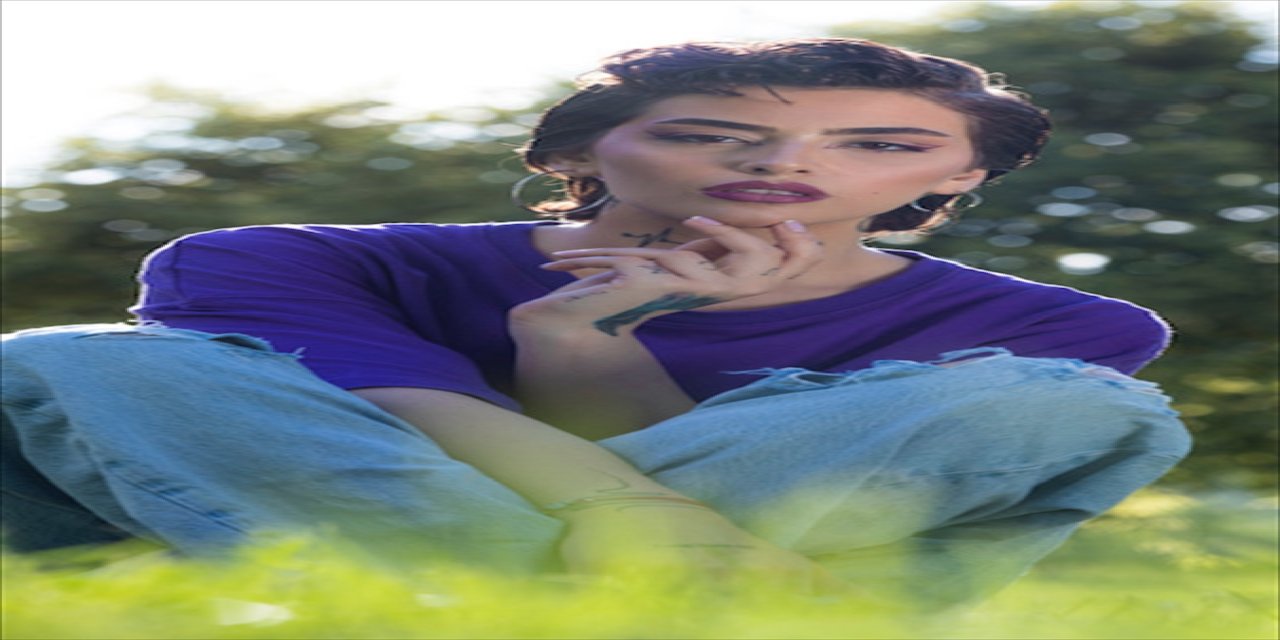 İranlı oyuncu ve yönetmen Reyhane Parsa, ikinci kısa filmini İstanbul'da çekti