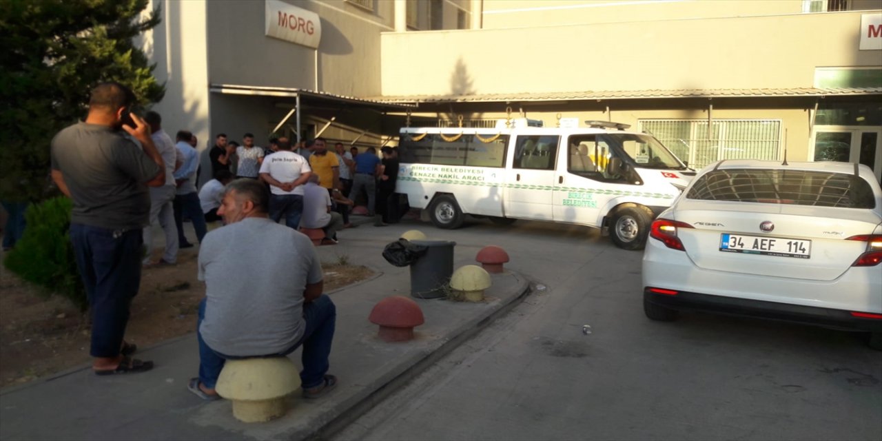 Şanlıurfa'da nehre giren genç boğuldu