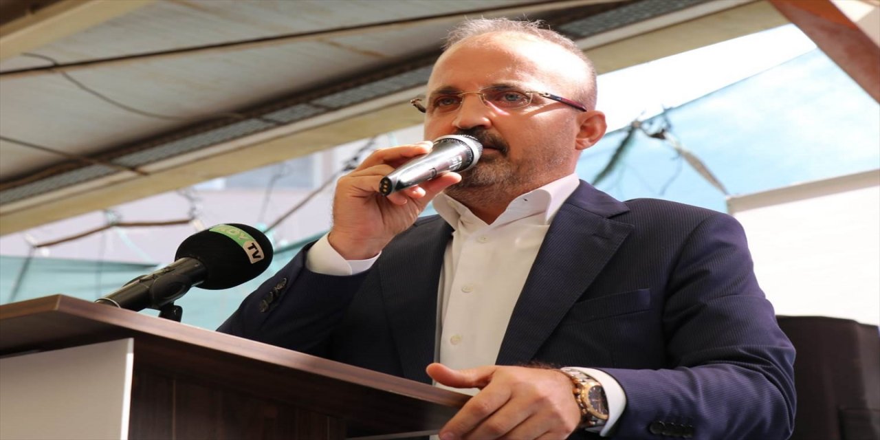 AK Parti Grup Başkanvekili Bülent Turan, Çanakkale'de açılışta konuşma yaptı.