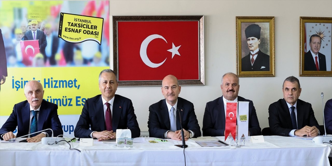 Bakan Soylu, İstanbul Taksiciler Esnaf Odasıyla bir araya geldi.